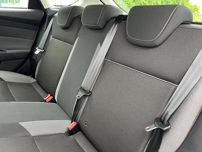 Ford Focus 1.0i KLIMATIZACE ALU PŮVOD ČR - fotka 25 z 37