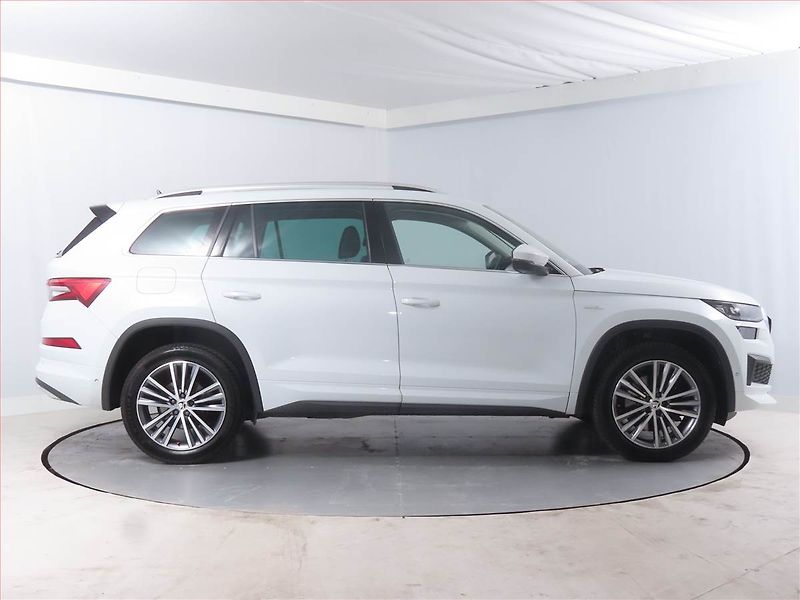 Škoda Kodiaq (2022) Laurin&Klement 2.0 TDI - fotka 6 z 18