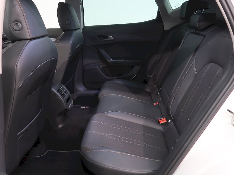 Cupra Formentor (2024) 1.5TSI 110KW DSG - fotka 15 z 38