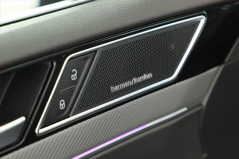 Volkswagen Passat (2021) R-Line 2.0 TDI - fotka 14 z 21