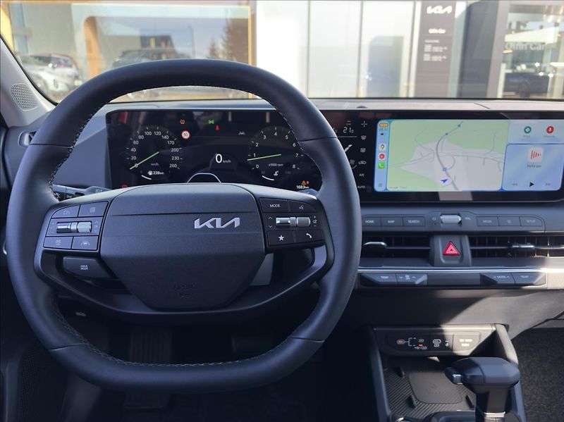 Kia K4 1,6   T-GDI 7DCT TOP - fotka 12 z 23