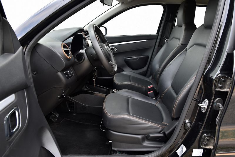 Dacia Spring ELECTRIC 45 (27kWh),NAVI,KŮŽE - fotka 9 z 50
