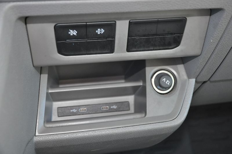 Volkswagen Crafter 2.0TDi 103kW L4H2 MAXI - fotka 11 z 16