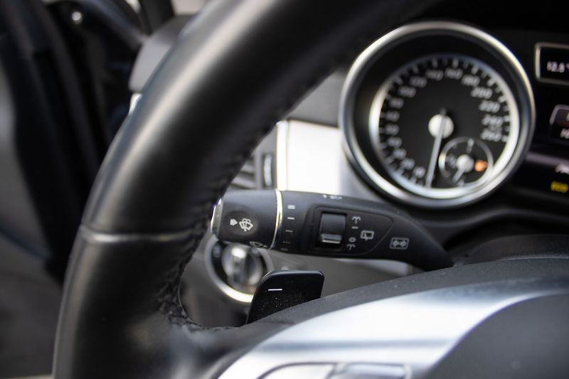 Mercedes-Benz Třídy M Servisované, tažné, 4x4, 225kW - fotka 13 z 34