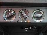 Škoda Fabia (2021) 1.0TSi, ČR, Ambition, AC - náhled 15