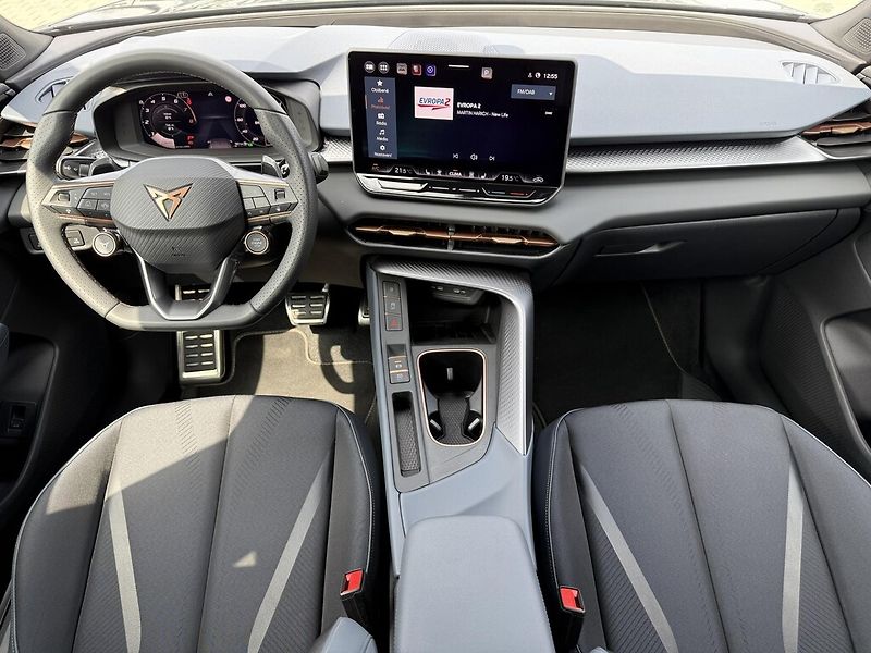 Cupra Terramar DSG 4WD 2,0 TSi 150 kW - fotka 9 z 24