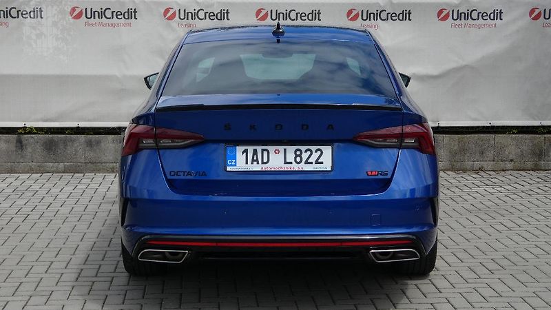 Škoda Octavia 2.0 TSI 180kW DSG RS - fotka 4 z 27