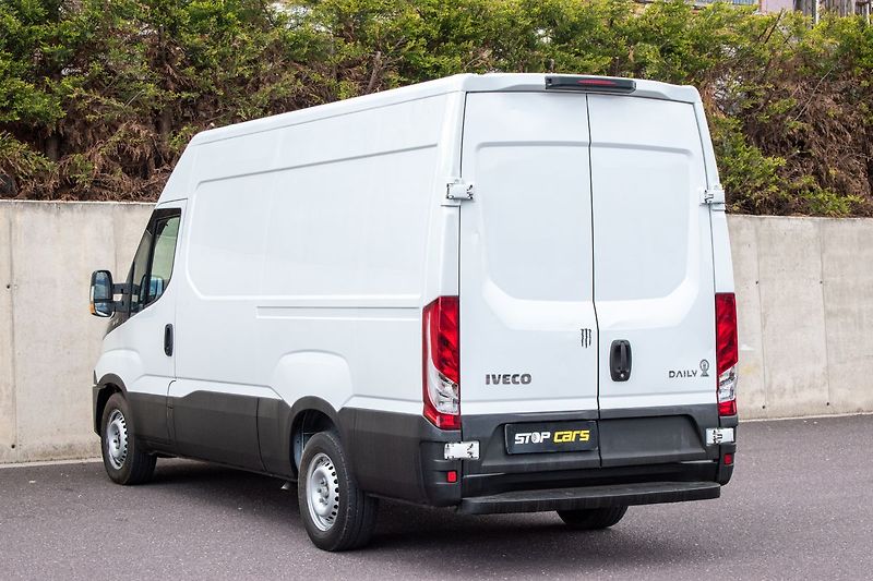 Iveco Daily 2.3 93kW 35S13 L2H2T*TEMPOMAT* - fotka 4 z 19