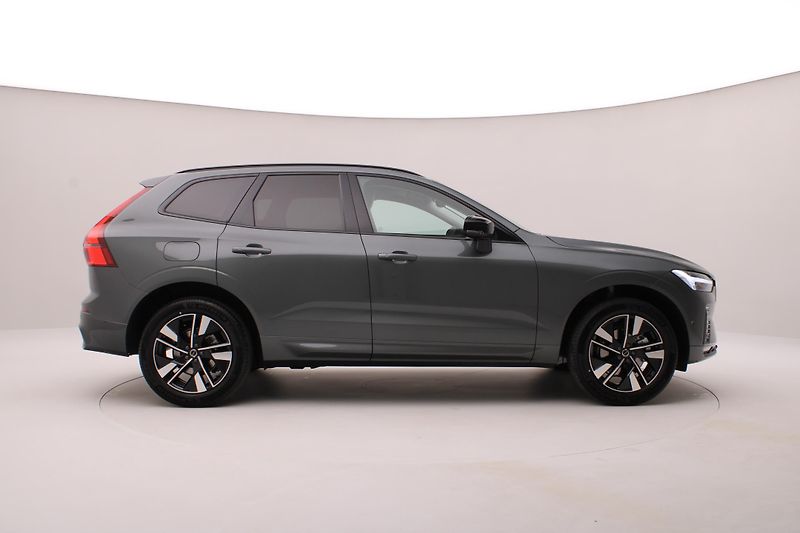 Volvo XC60 (2026) B5 AWD AUT DARK PLUS - fotka 13 z 69