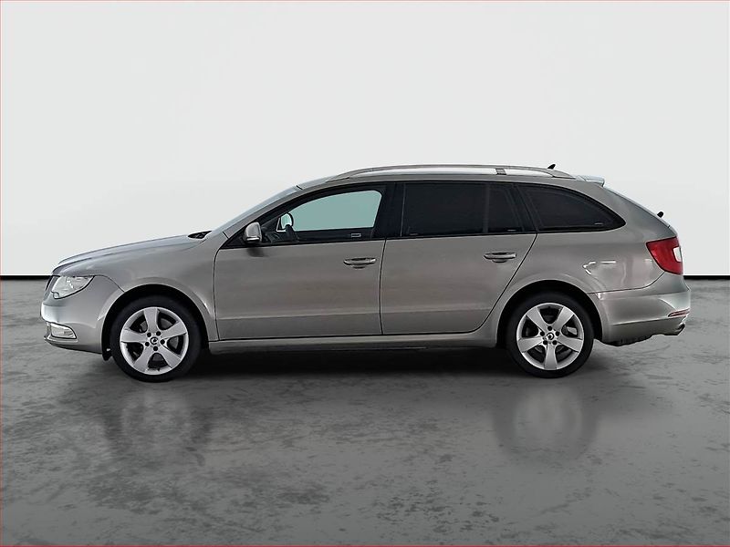 Škoda Superb (2010) Elegance 2.0 TDI, Navi - fotka 3 z 19