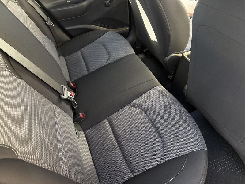 Hyundai i30 1.4 CVVT 73kW Start - fotka 11 z 18