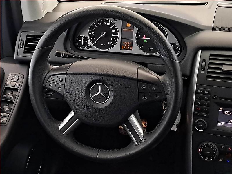 Mercedes-Benz Třídy B (2010) B 200 CDI , Automat - fotka 16 z 18