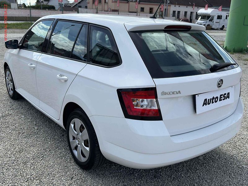 Škoda Fabia (2017) 1.2TSi, 2.maj,ČR, AC, temp - fotka 6 z 18