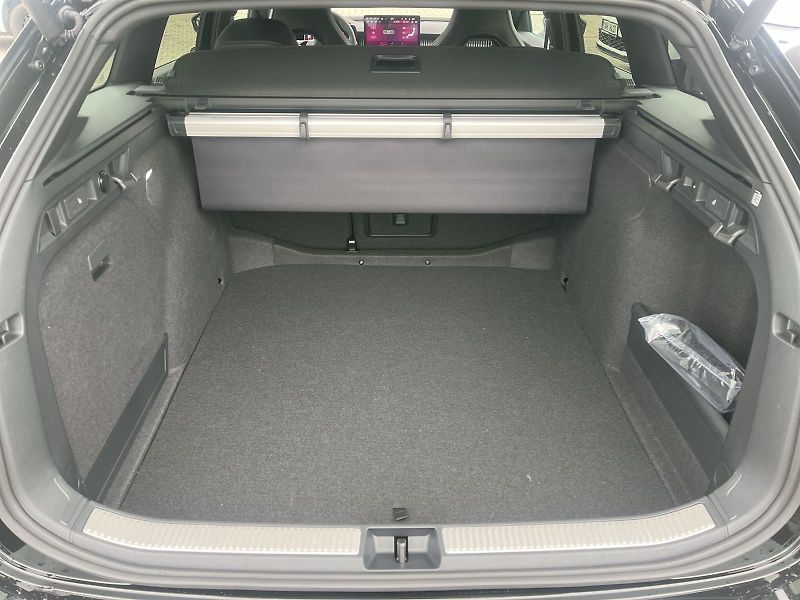 Škoda Superb (2026) Combi 2,0 TDI 4x4 DSG Sportlin - fotka 30 z 30