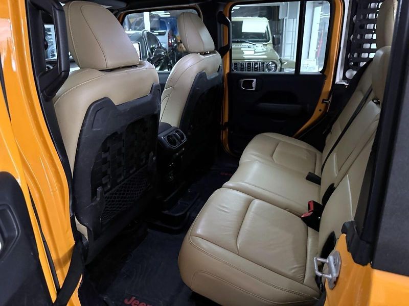 Jeep Wrangler (2018) Unlimited 3,6 V6 4x4 284k AT8 - fotka 12 z 26