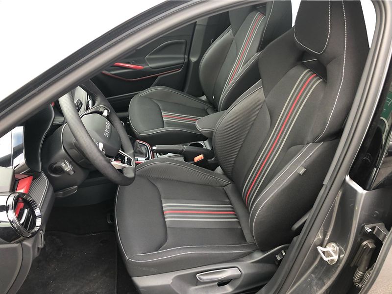 Škoda Fabia 1.0 TSi Monte Carlo - fotka 11 z 29
