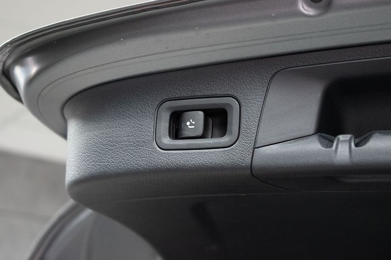 Mercedes-Benz EQA 250 EDITION 1*SoH 97%*TAŽNÉ*ČR - fotka 46 z 49