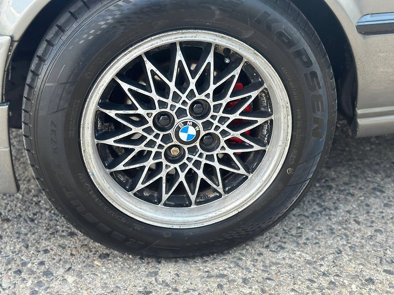 BMW Řada 3 (1988) BMW 325D 1988 - fotka 20 z 23