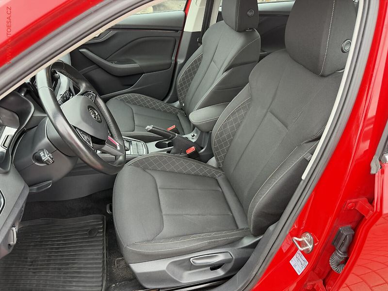 Škoda Scala (2019) 1.6 TDi, Ambition, DSG, LED - fotka 9 z 19