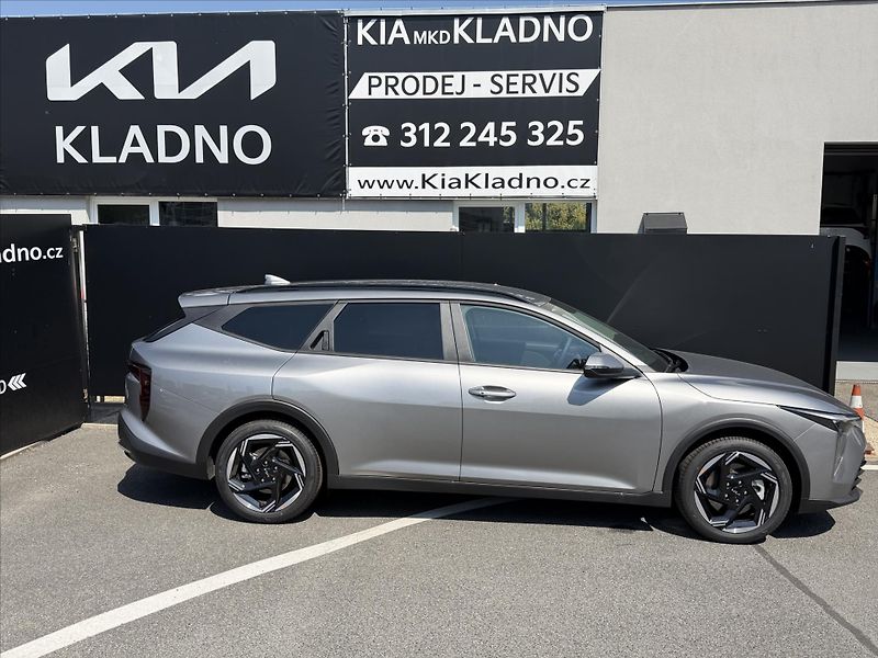 Kia K4 (2026) 1,6 T-GDI DCT Exclusive 17 alu - fotka 4 z 12