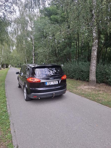 Ford S-MAX (2012) 2.0TDCi 170 - fotka 8 z 22