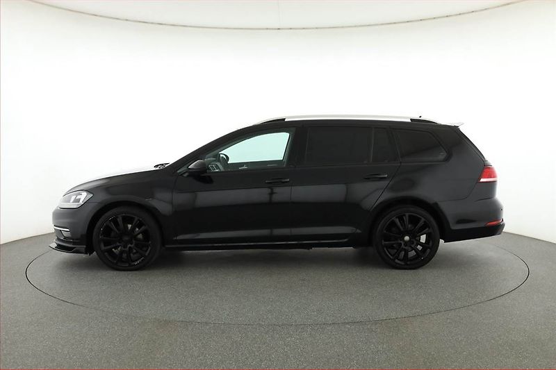 Volkswagen Golf (2017) 1.6 TDI, Serv.kniha, Navi - fotka 3 z 18