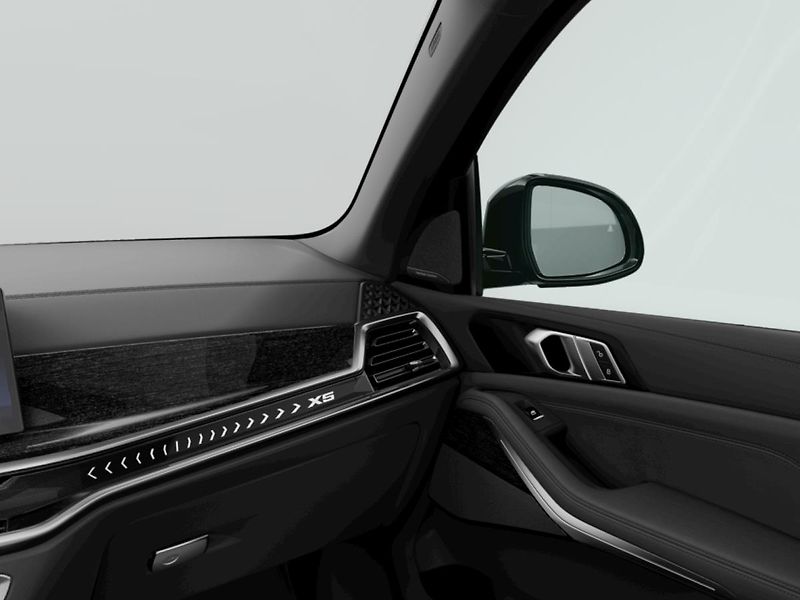 BMW X5 xDrive30d - fotka 10 z 12