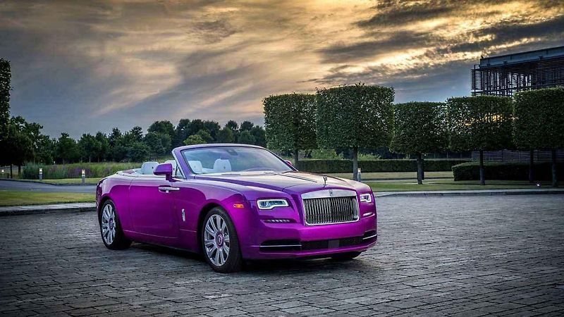 McLaren 720S a Rolls-Royce Dawn v odstínech sběratele Michaela Fuxe.