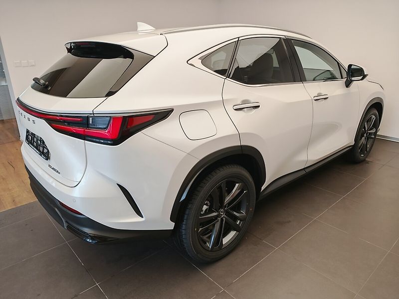 Lexus NX 450h plus 450h+ PRESTIGE - fotka 4 z 46