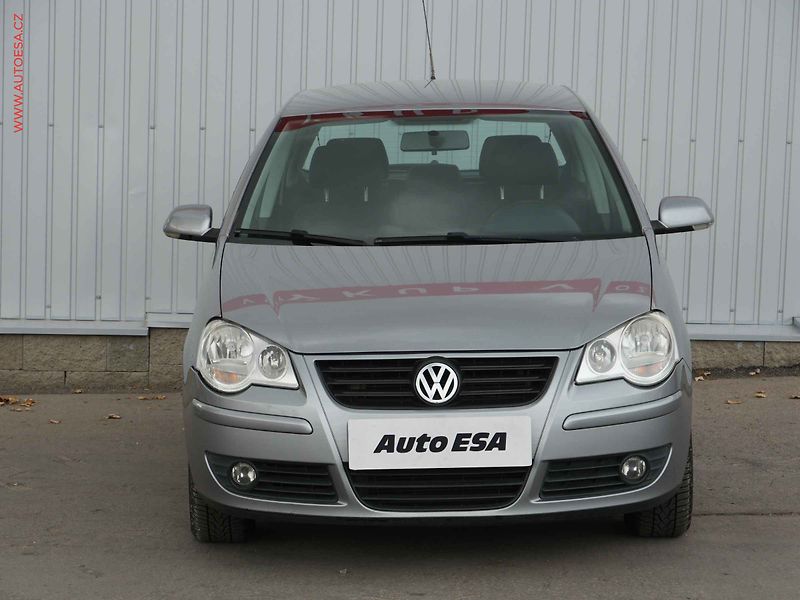 Volkswagen Polo (2006) 1.4TDi, Auto.klima - fotka 2 z 13