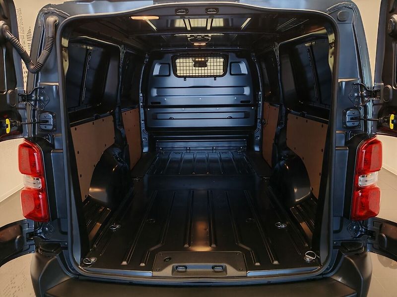 Toyota ProAce Panel Van L2 - 2.0 Diesel - fotka 7 z 26