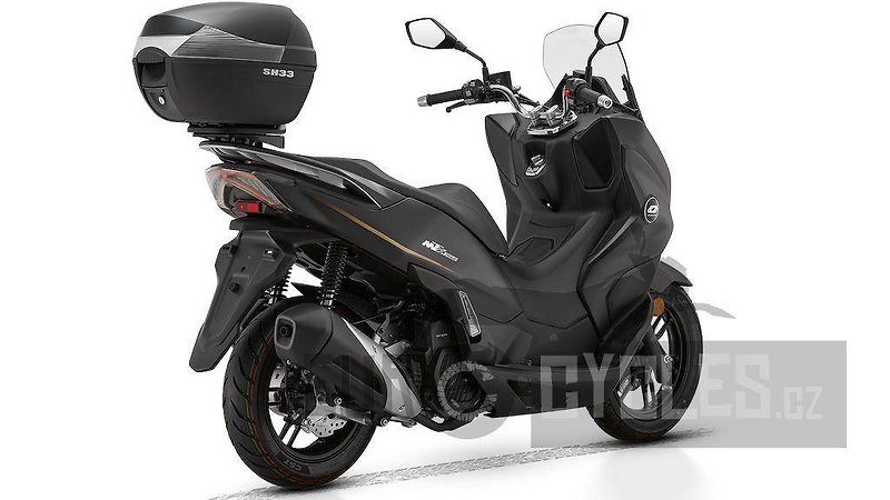 QJ Motor (2026) MTX 125 Hybrid + top box - fotka 2 z 25