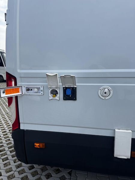 Iveco (2019) prostorná vestavba pro 4, 3,5t - fotka 27 z 36