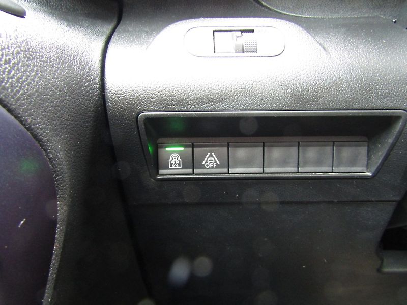 Peugeot Rifter (2020) 1.5 HDI LONG  7 MÍST - fotka 30 z 39