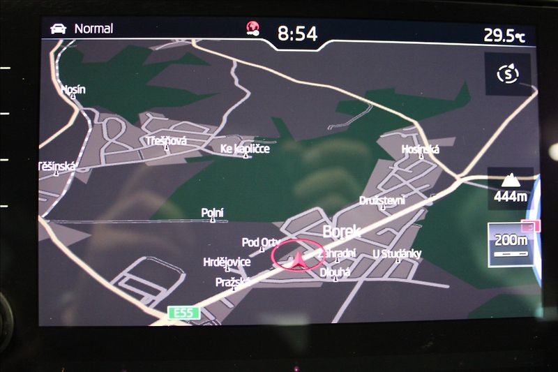 Škoda Octavia 2,0 TDI RS 4x4 DSG TOP VIRTUAL - fotka 25 z 38