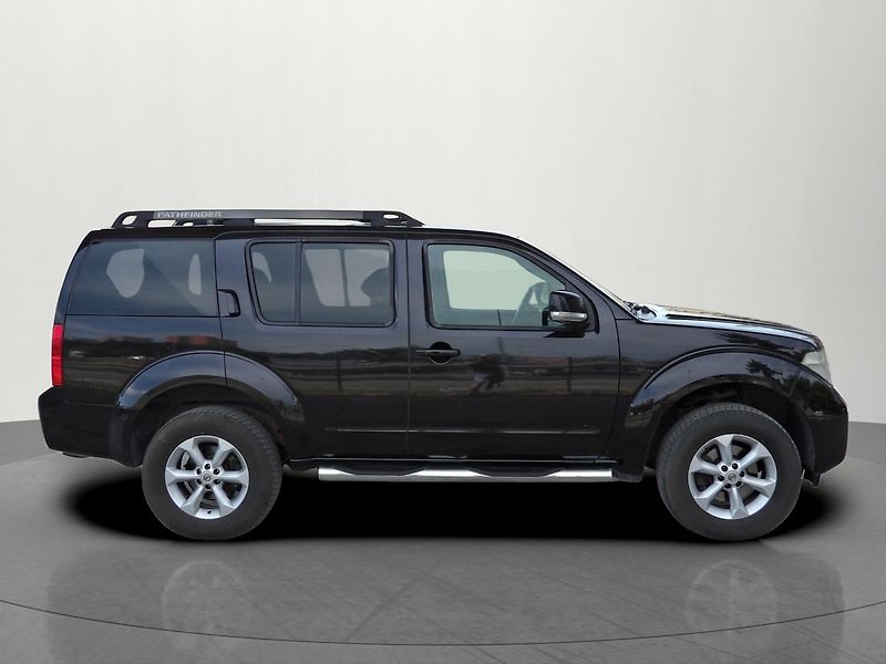 Nissan Pathfinder 2.5dCi 126kW Manuál Style - fotka 5 z 29