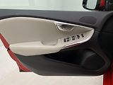 Volvo V40 D4 SUMMUM AUT CZ REZERVACE - náhled 7