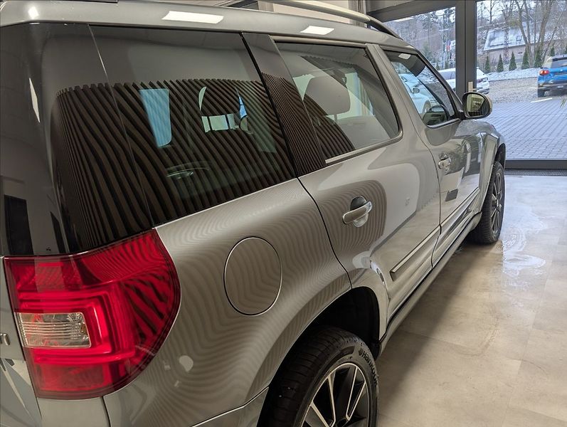 Škoda Yeti 2.0 TDI 4X4 ELEGANCE - fotka 9 z 29