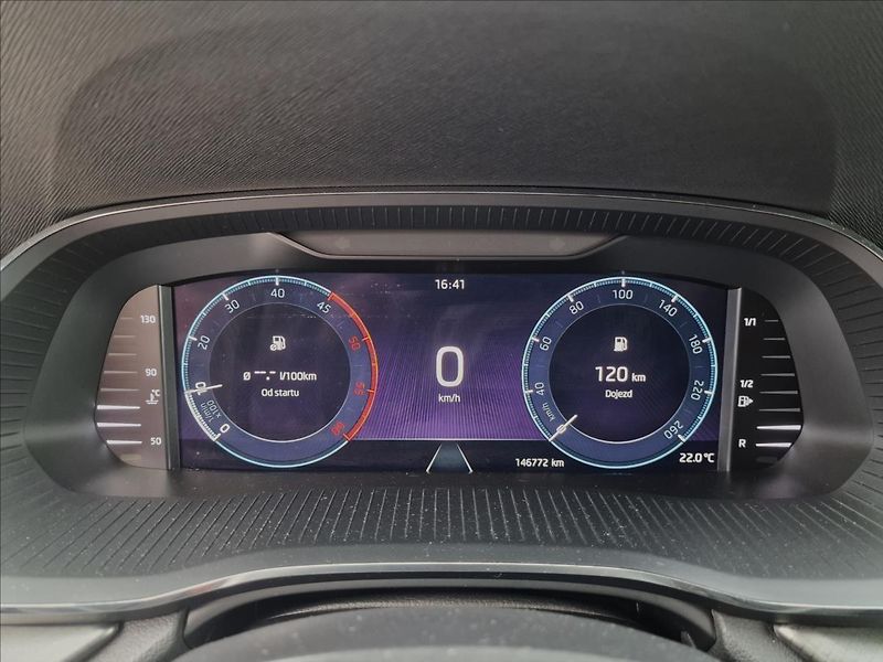 Škoda Octavia 2.0 TDI, původ ČR, 1.Majitel - fotka 22 z 50