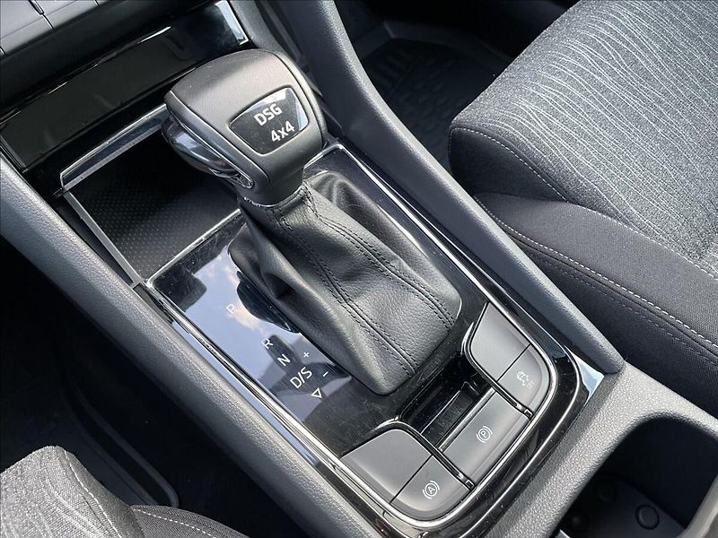 Škoda Karoq 2,0 TDI 110KW DSG 4X4 STYLE - fotka 13 z 29