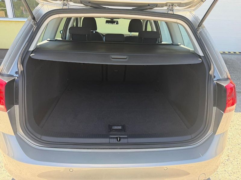 Volkswagen Golf (2016) 1.6 TDi 81kW/1MAJ/Tempomat - fotka 14 z 32