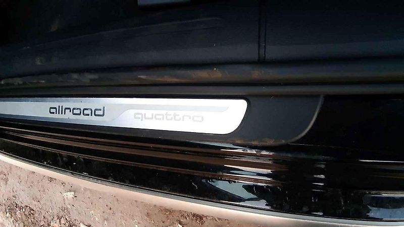 Audi A4 Allroad je reprezentativní a téměř k nerozeznání od většího allroadu odvozeného od A6. 2