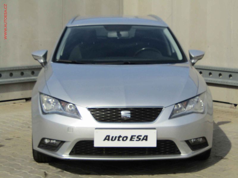 Seat Leon (2017) 2.0 TDi, DSG, navi - fotka 2 z 15