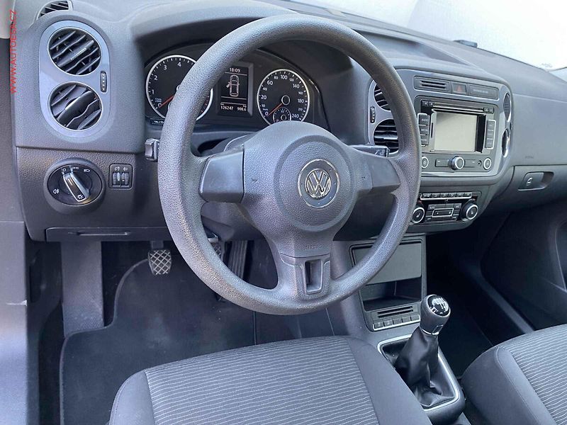 Volkswagen Tiguan (2014) 1.4 TSi, Trendline, navi, - fotka 11 z 15