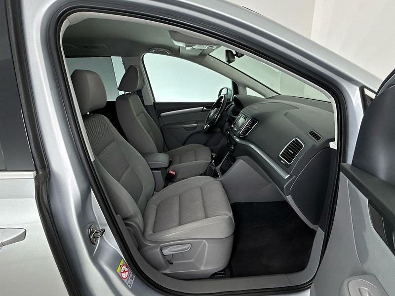 Volkswagen Sharan 7míst - fotka 9 z 26