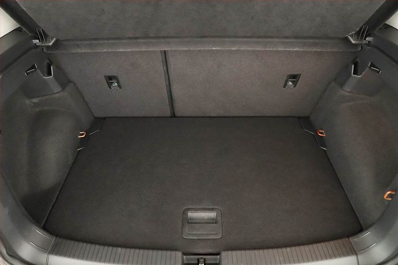 Volkswagen T-Cross (2020) 1.0 TSI, Serv.kniha, Tempomat - fotka 10 z 13