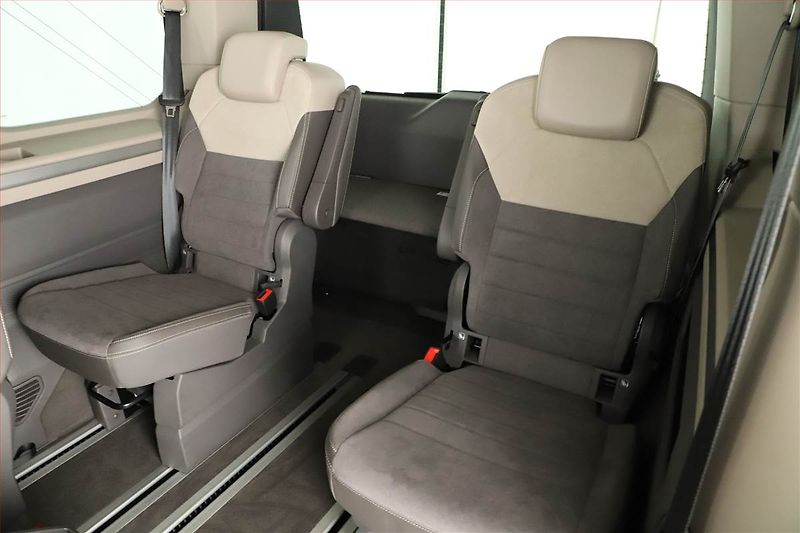 Volkswagen Multivan (2024) 2.0 TDI - fotka 13 z 26