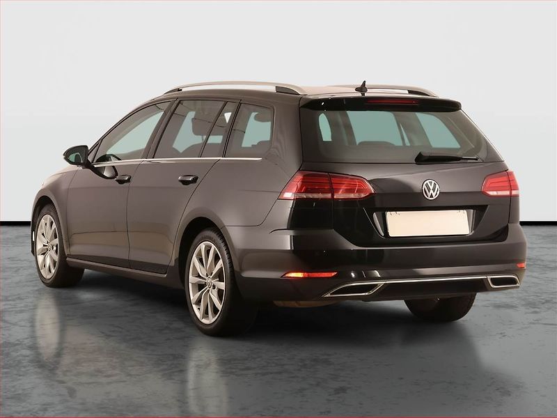 Volkswagen Golf (2018) 1.5 TSI, Automat, Serv.kniha - fotka 4 z 21