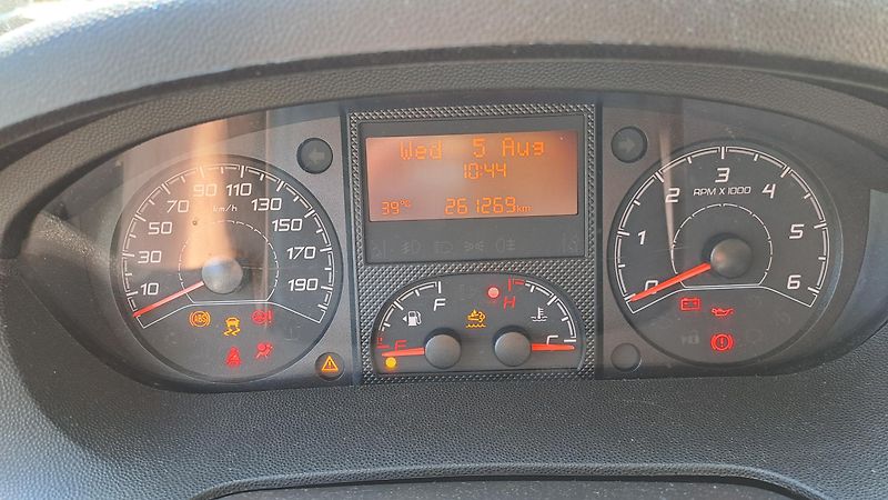 Peugeot Boxer 2.0 HDI L4H2 120 KW NAVI - fotka 17 z 20