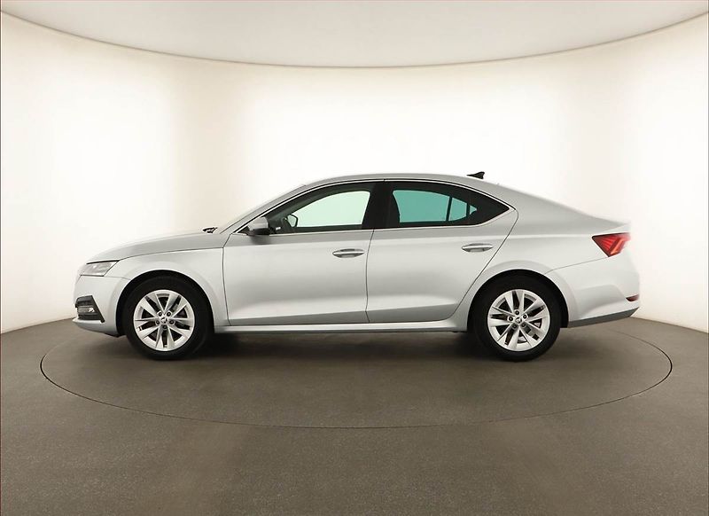 Škoda Octavia (2021) Style 2.0 TDI, ČR,1.maj - fotka 3 z 16